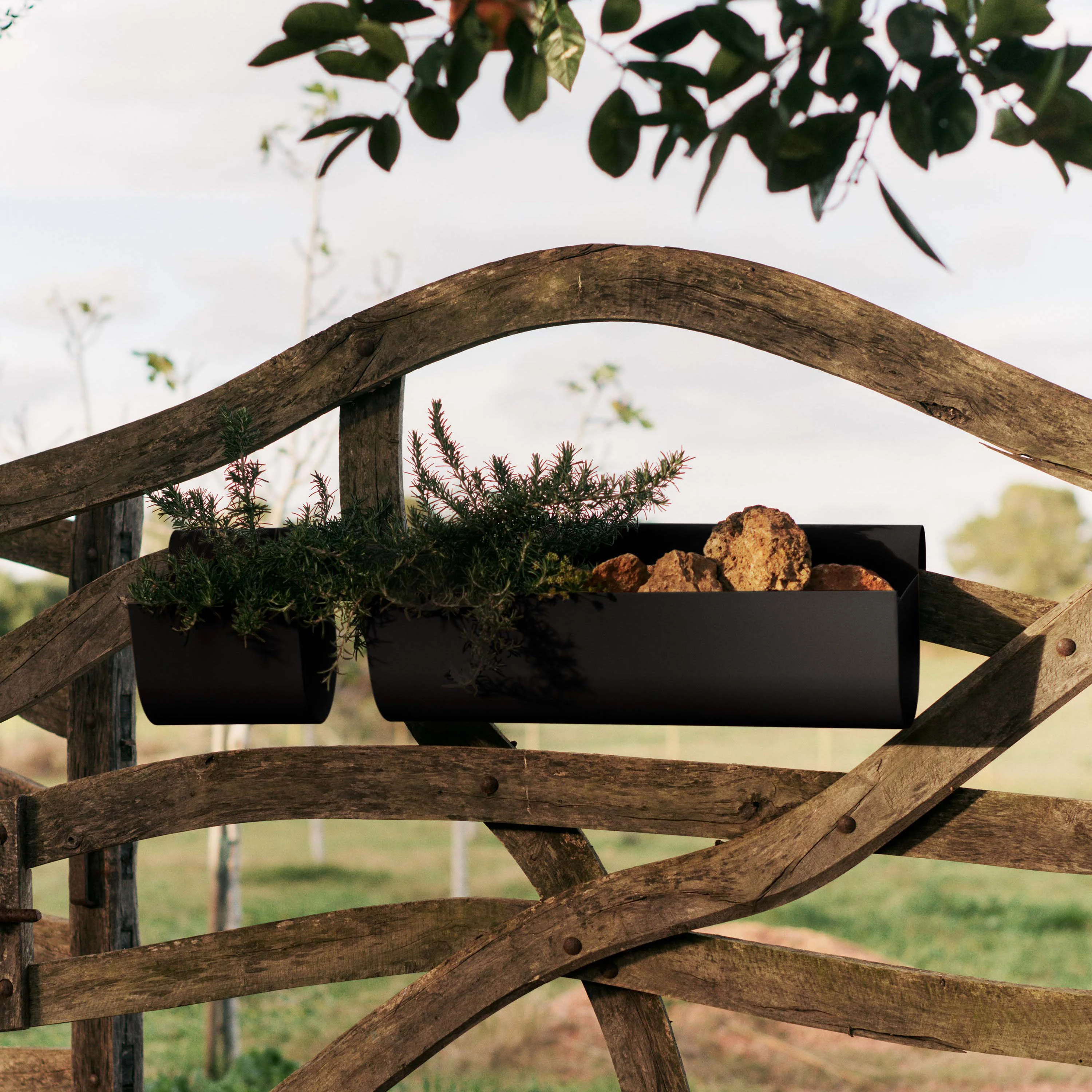 Uma Outdoor Balcony Box - Image 10