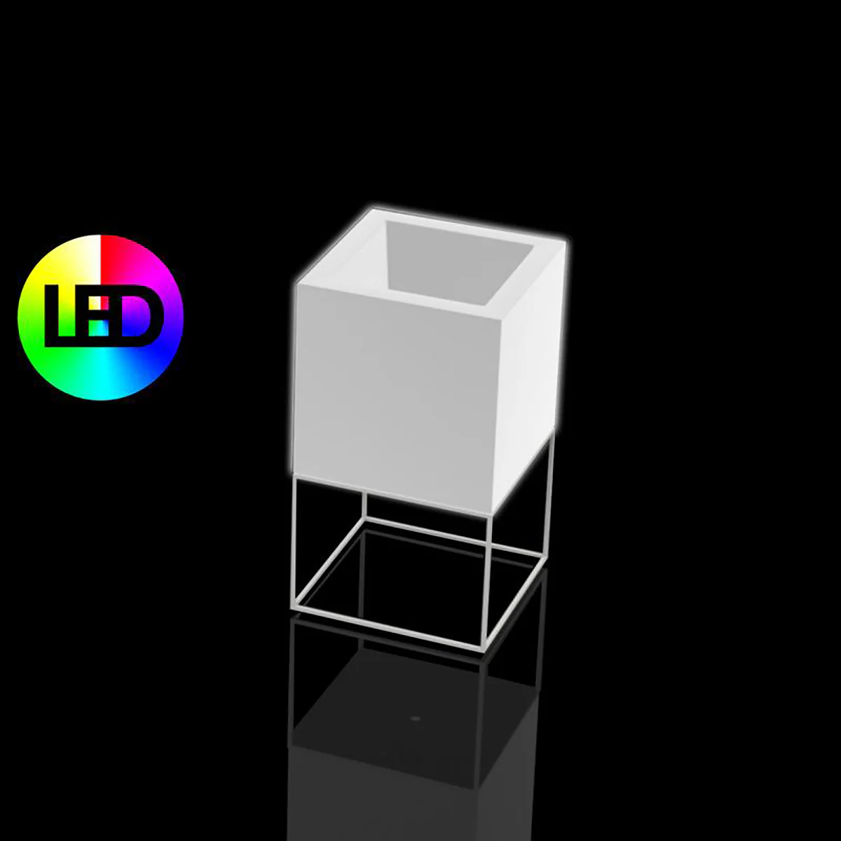 Illuminated Vela Cube Planter - Image 4