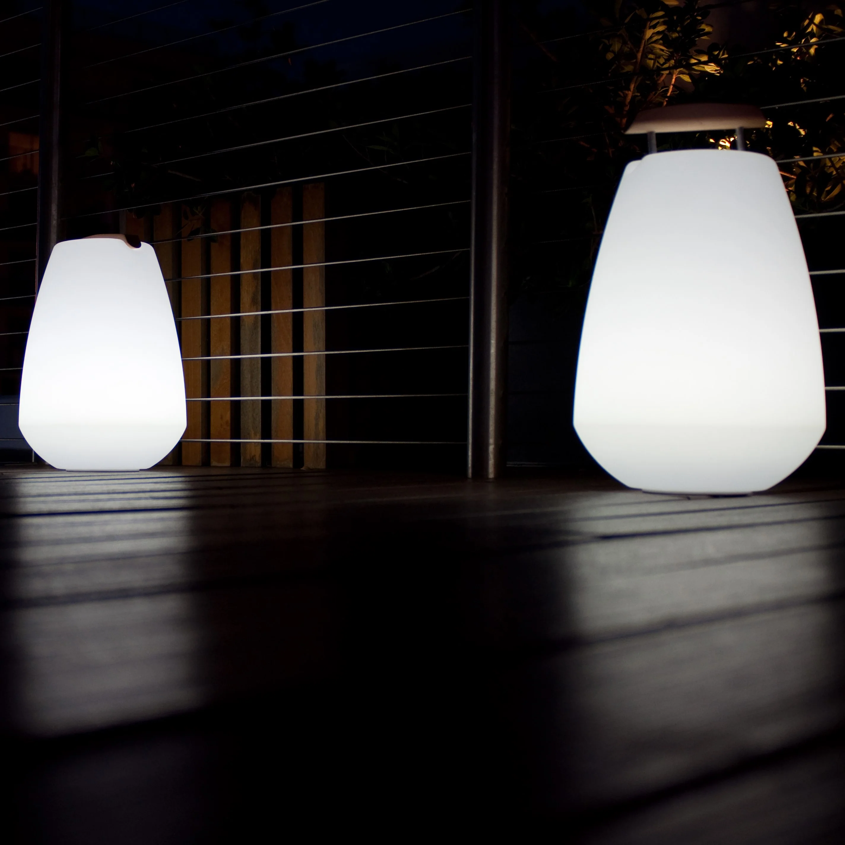Vessel Outdoor Bluetooth LED Table Lamp - Image 4