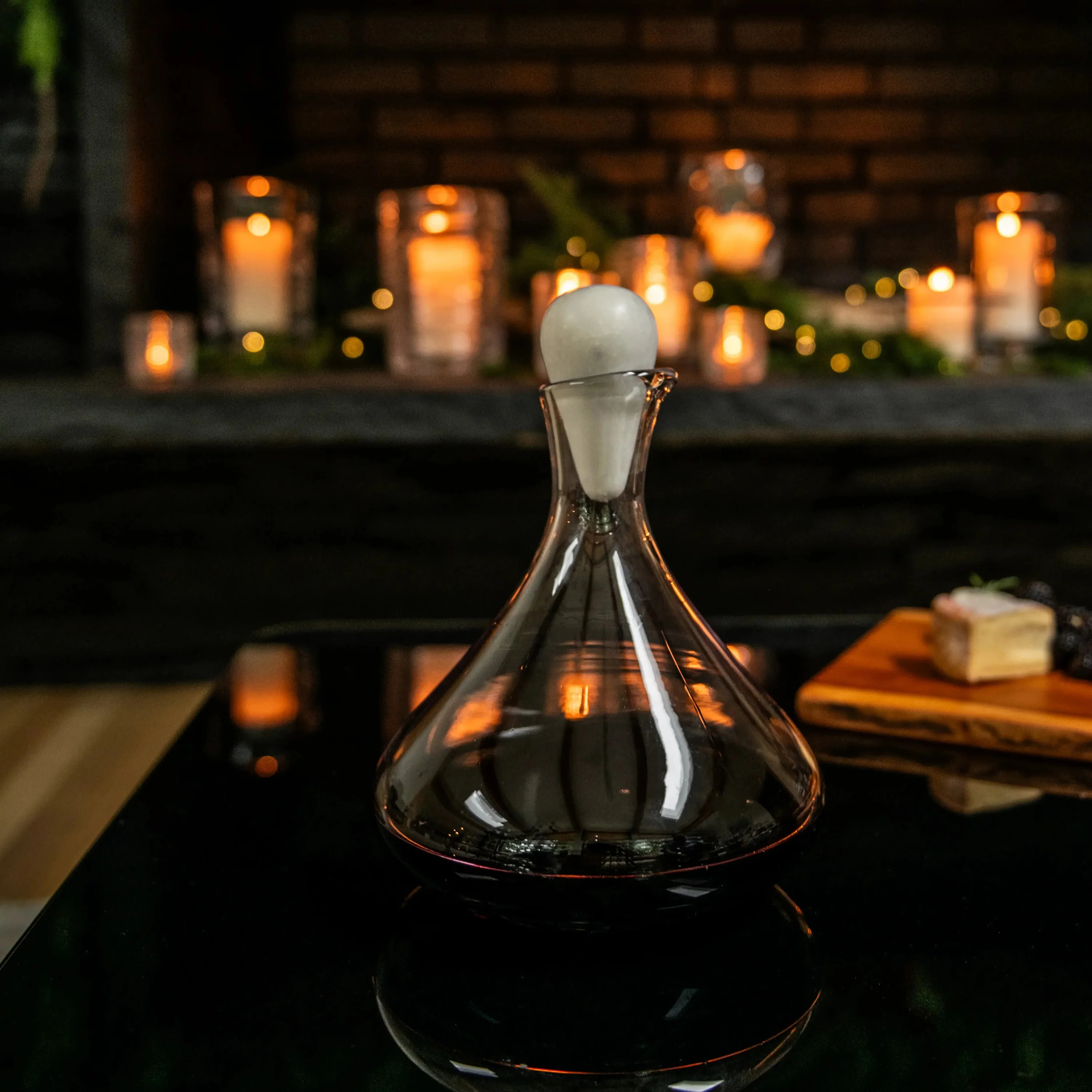 Vintner Wine Decanter with Marble Stopper - Image 5