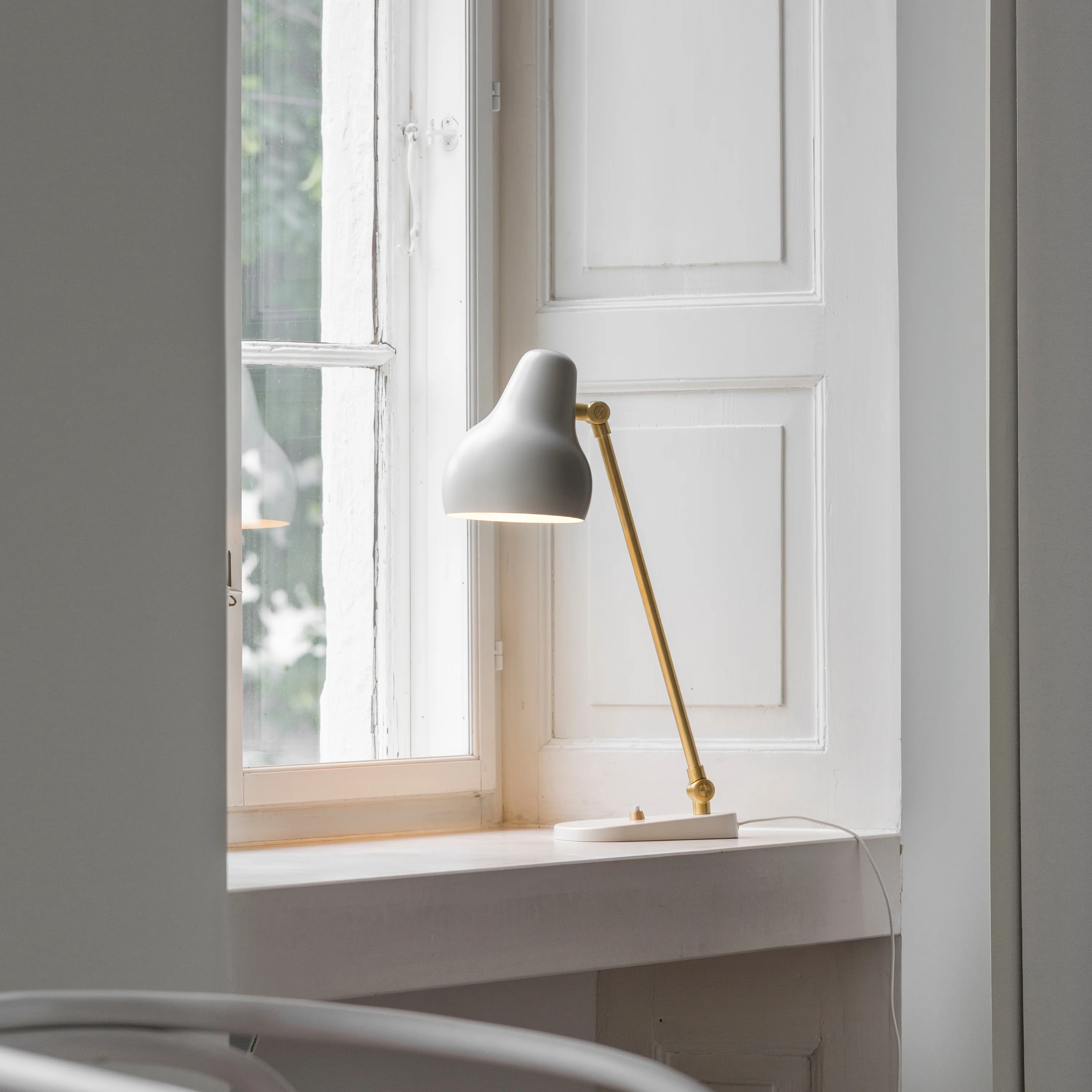 VL 38 Table Lamp - Image 16