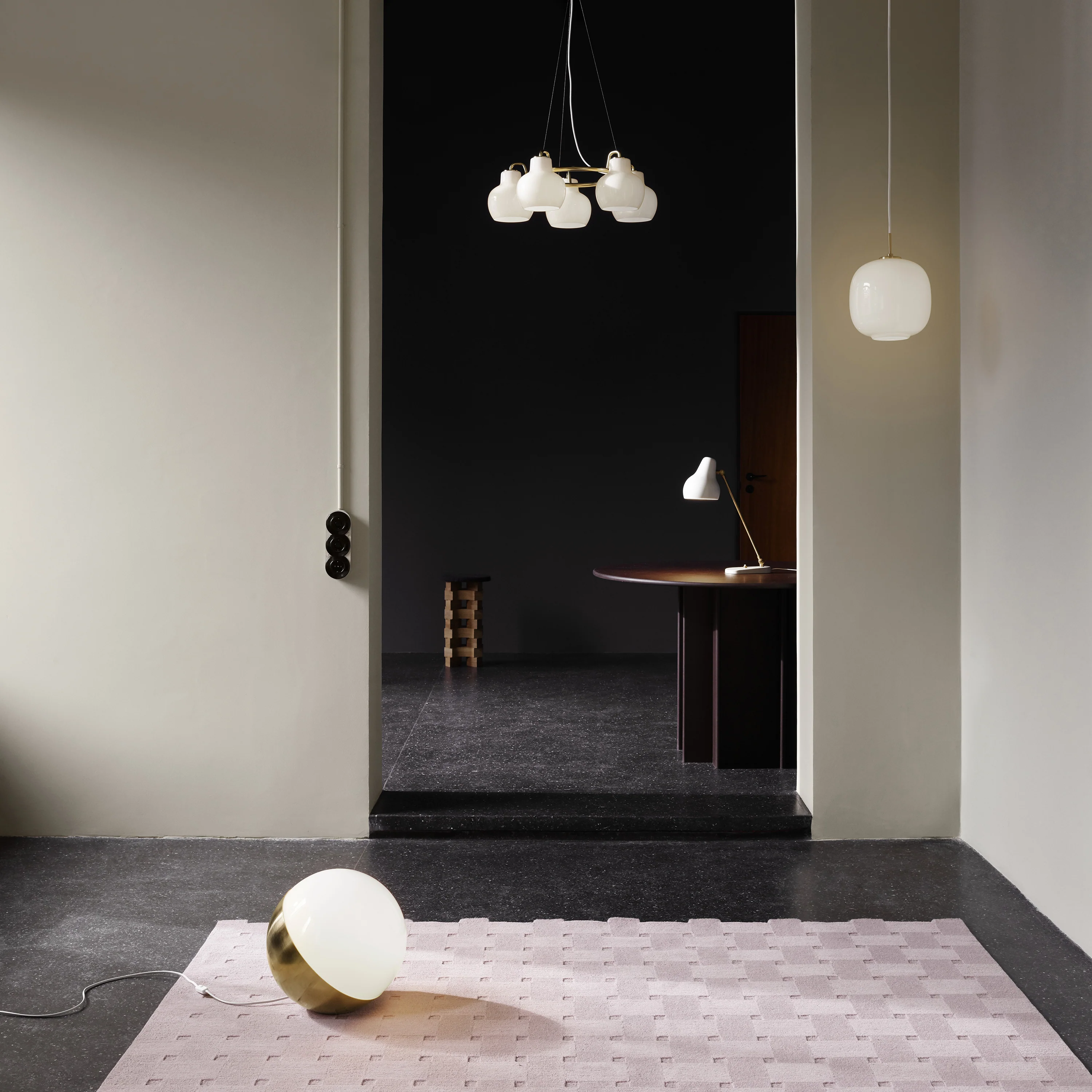 VL Studio Table/Floor Lamp - Image 17