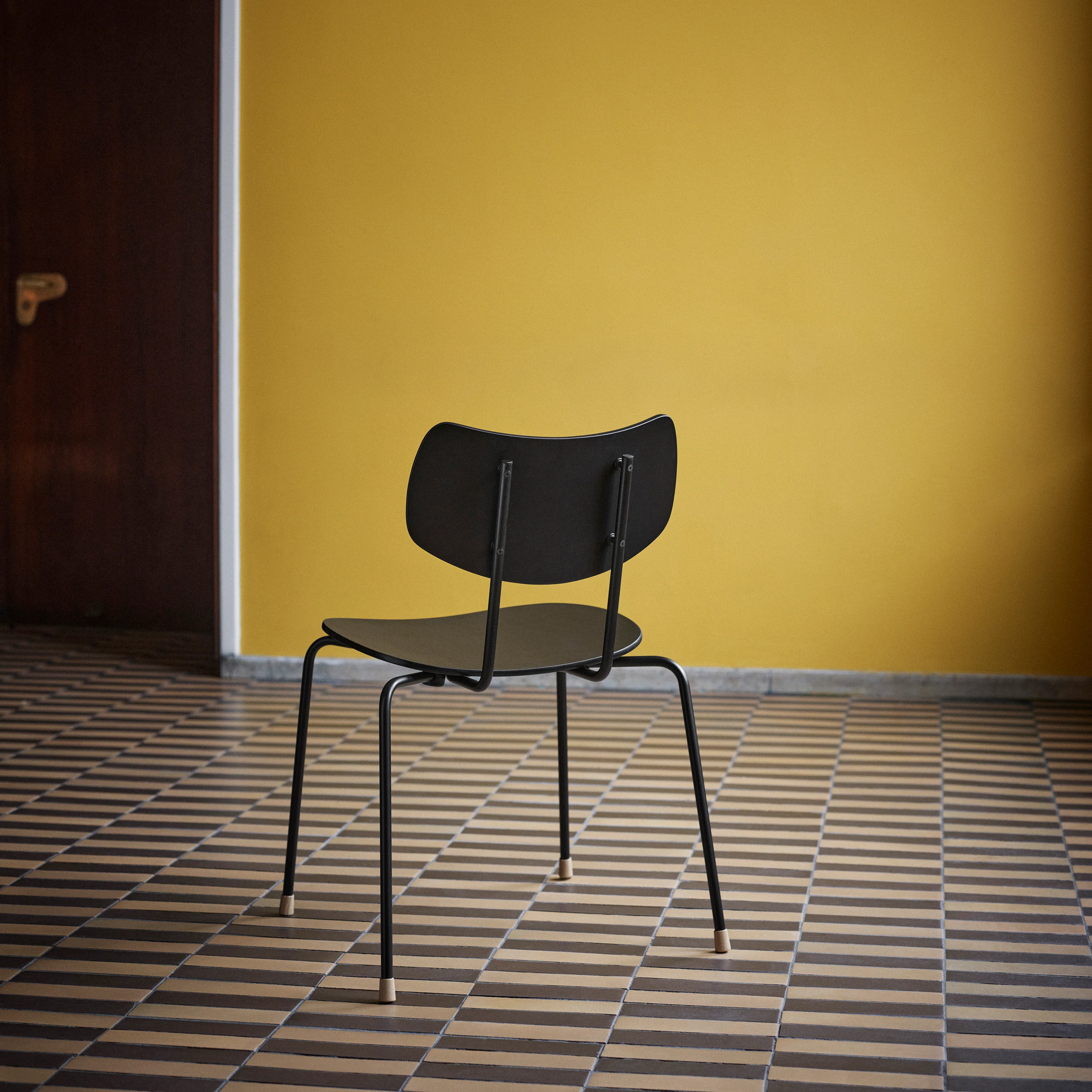 VLA26 Vega Dining Chair - Image 8