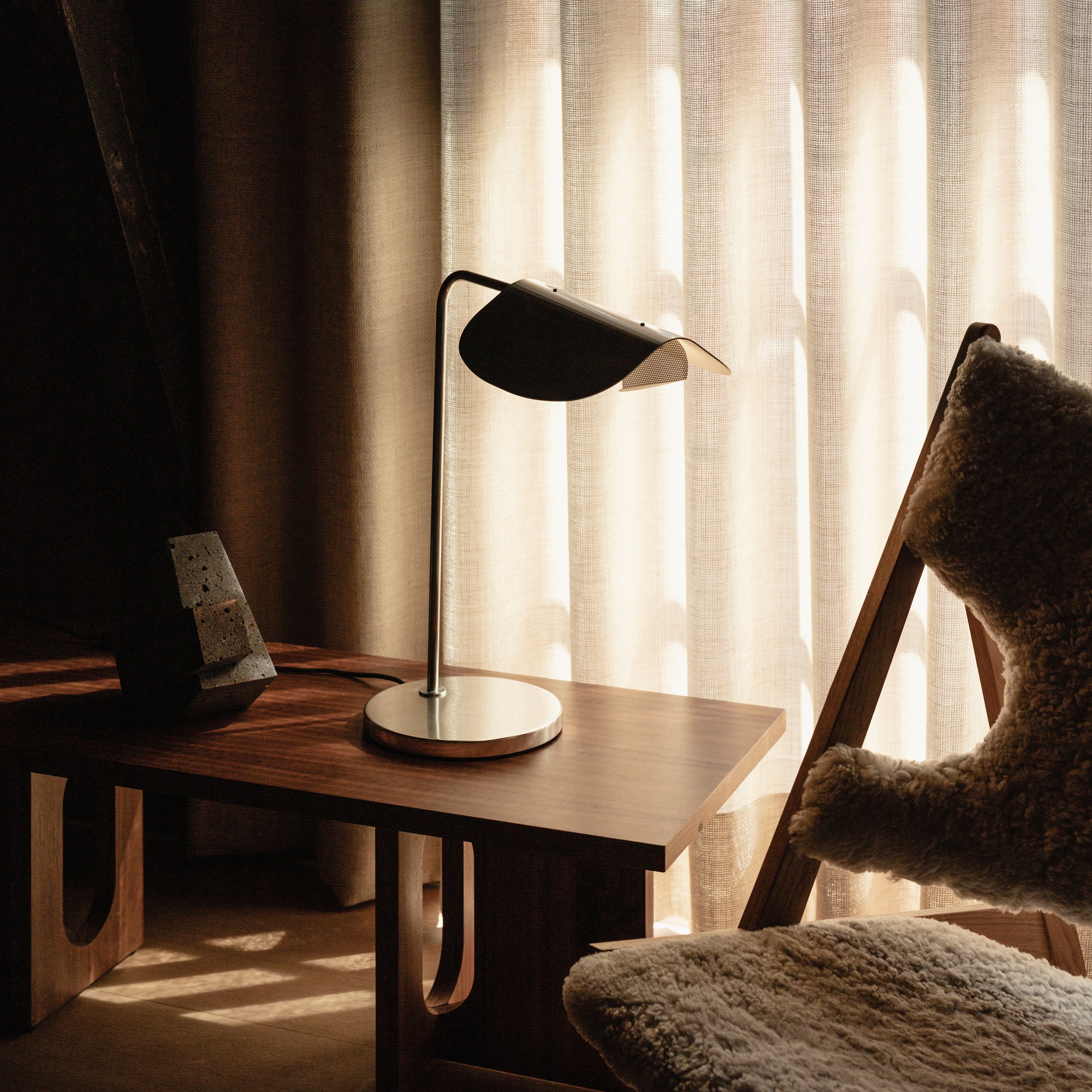 Wing Table Lamp - Image 10