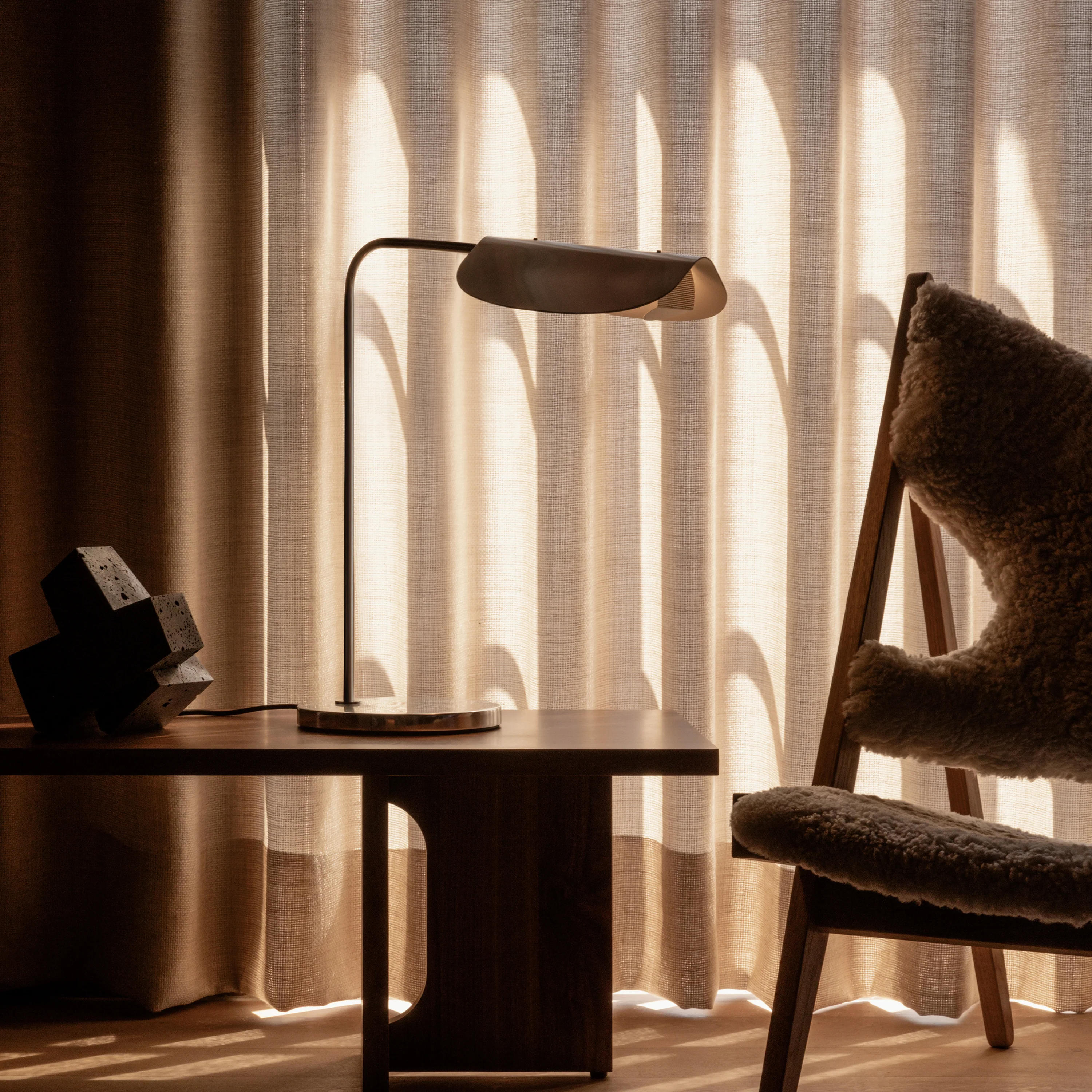 Wing Table Lamp - Image 12