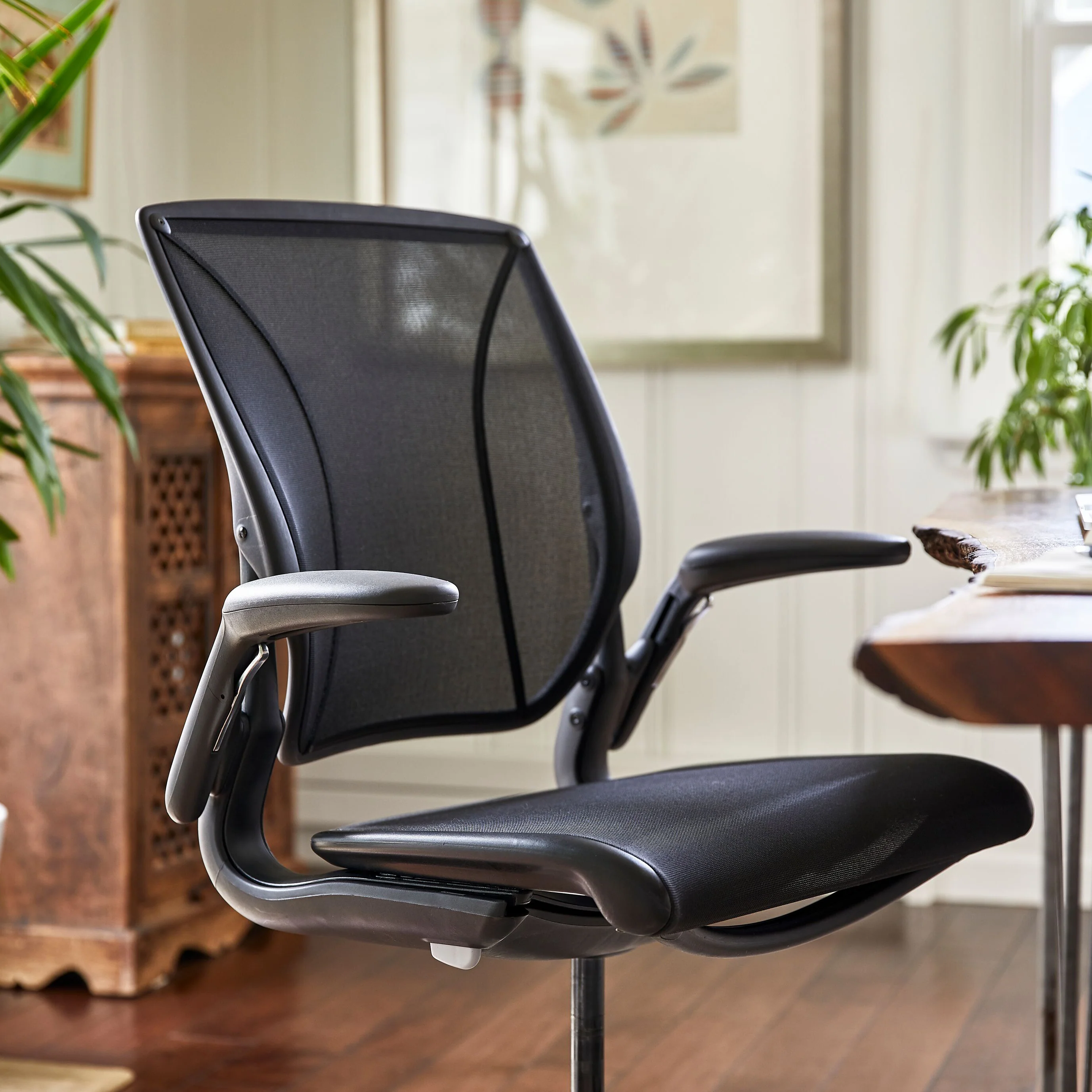 World LM Upholstered Task Chair - Image 9