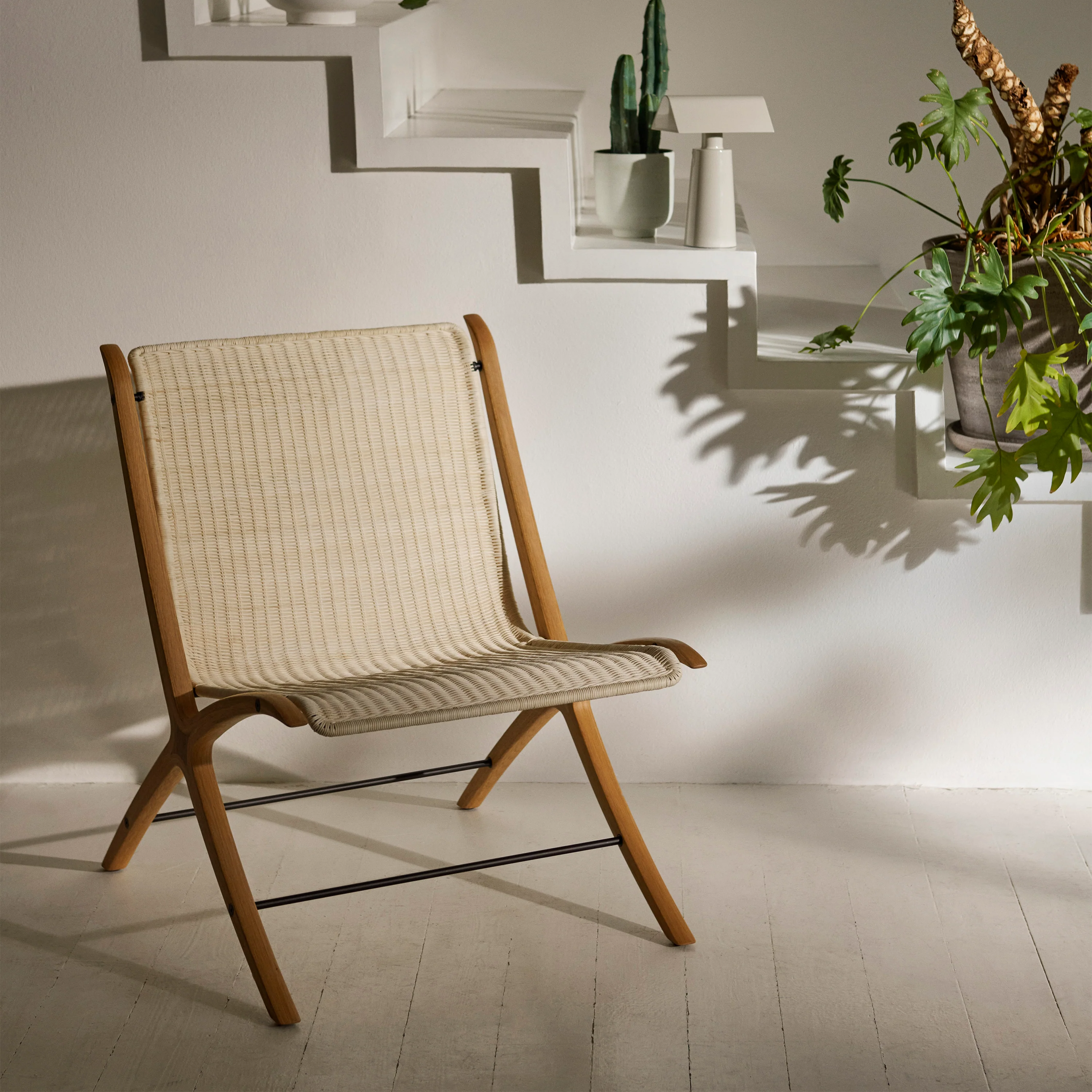 X Lounge Chair - Image 3